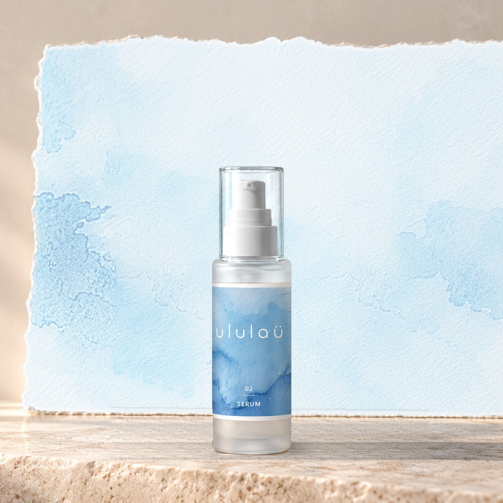 ululaü 02 セラム（美容液）50mL の青いラベルのボトル